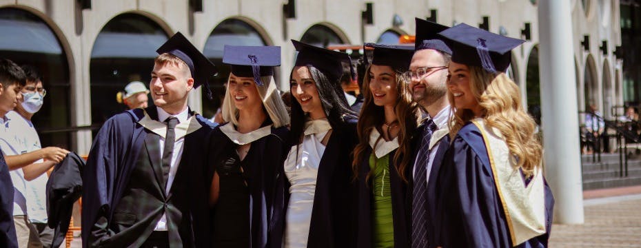 Western Sydney University Bachelor Graduation Gown Set – Churchill Gowns